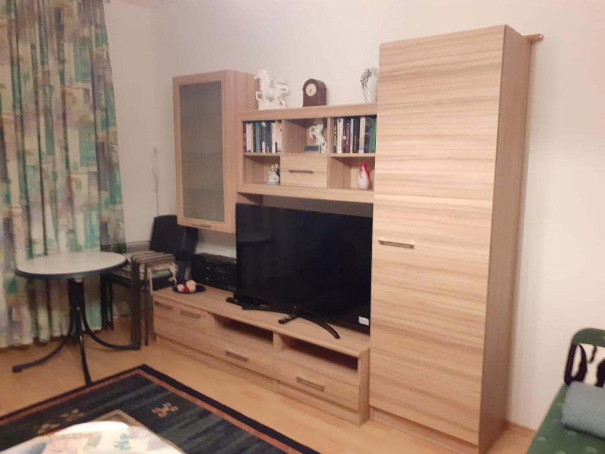 Centrum 2 Apartmanok ヘーヴィーズ エクステリア 写真