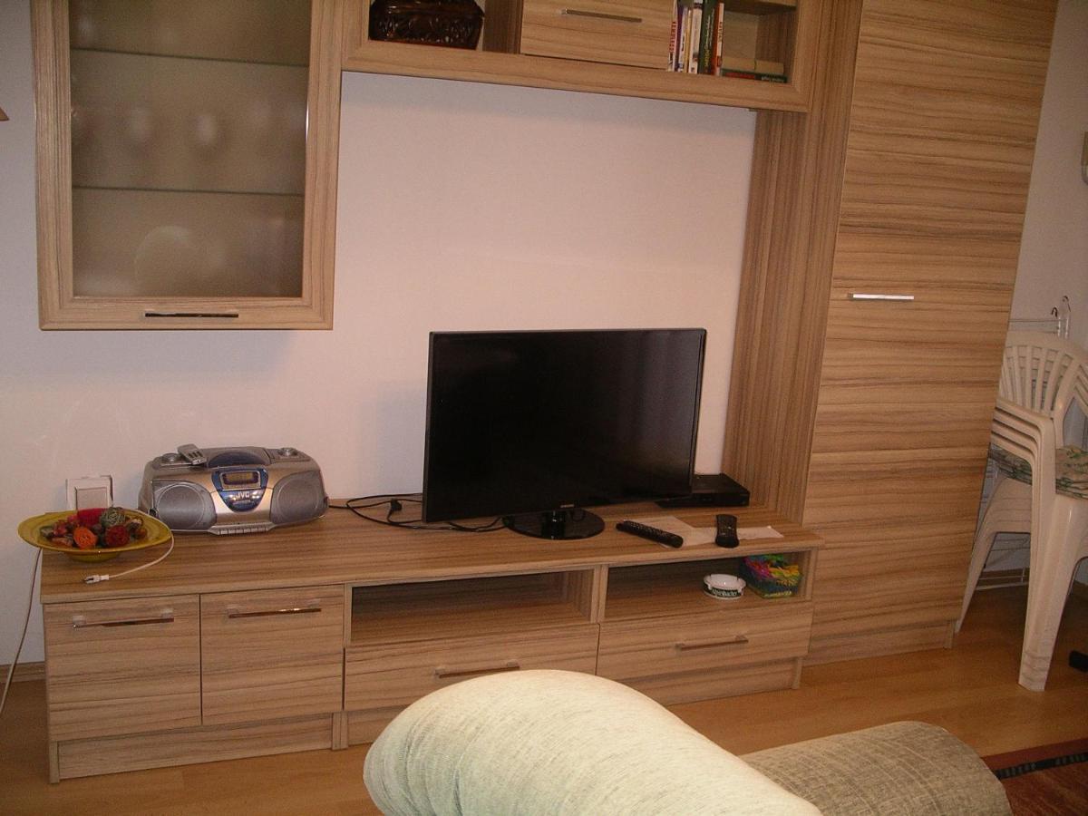 Centrum 2 Apartmanok ヘーヴィーズ エクステリア 写真