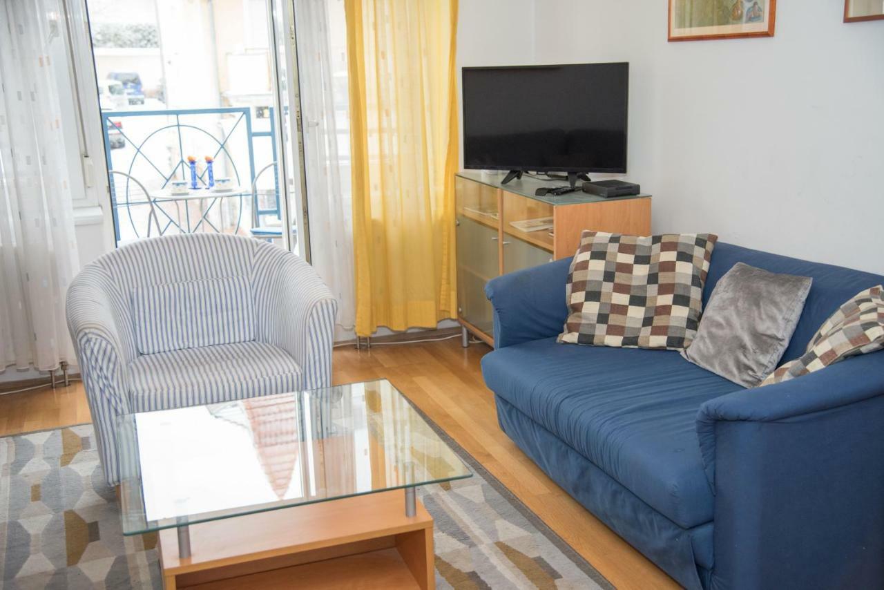 Centrum 2 Apartmanok ヘーヴィーズ エクステリア 写真