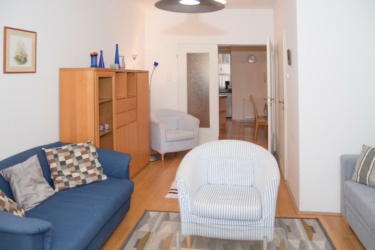 Centrum 2 Apartmanok ヘーヴィーズ エクステリア 写真