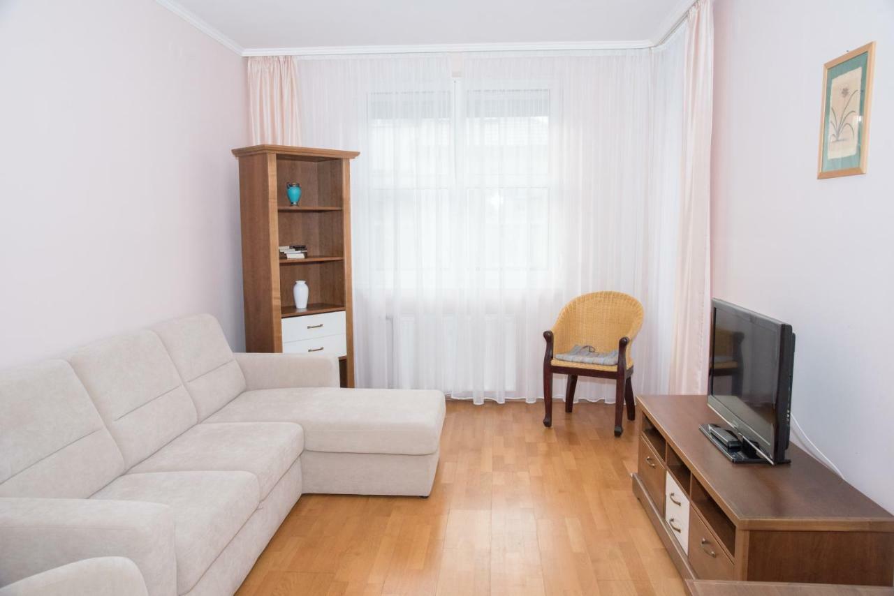 Centrum 2 Apartmanok ヘーヴィーズ エクステリア 写真