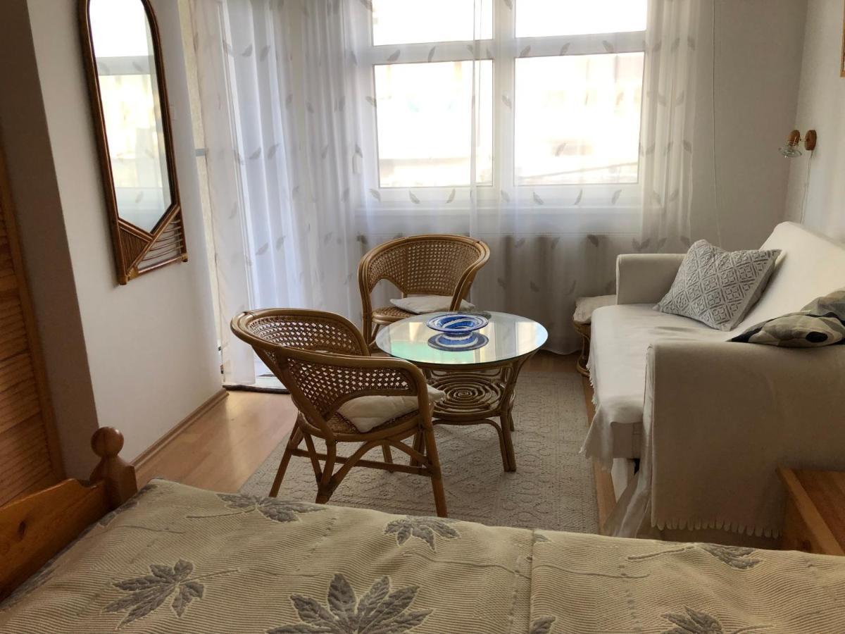Centrum 2 Apartmanok ヘーヴィーズ エクステリア 写真